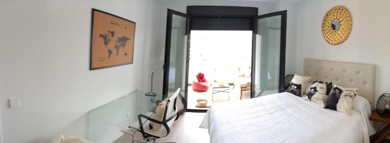 Teatinos Suite Málaga Extérieur photo